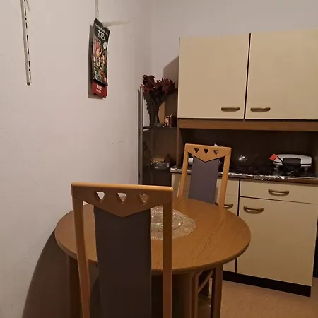 Zenter Ddorf Apartment *